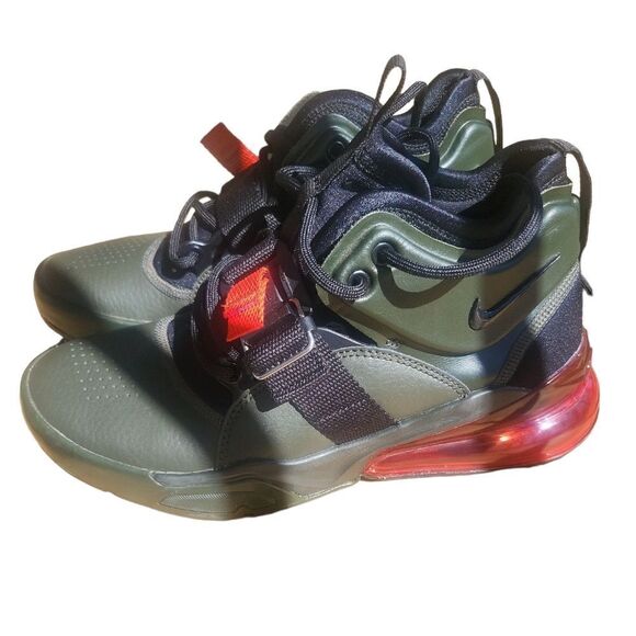 NIKE AIR FORCE 270 GS YOUTH SIZE 5Y   , excellent condition - Picture 2 of 4